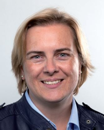 Schatzmeisterin und Beauftragte Anfängerschwimmen: Sandra Geschwandtner